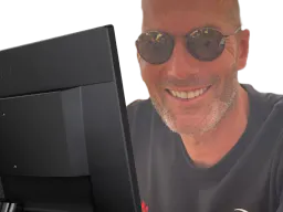 :benzemonstre_derriere_zidane_ecran: