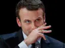:Macron_sous_coke: