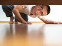 :CR7_regarde_sous_le_lit: