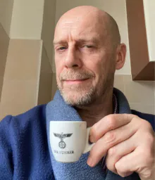 :Soral_tasse: