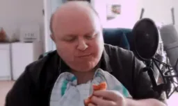 :David_croissant: