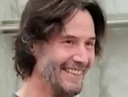 :keanu_reeves_rire: