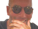 :zidane_lunettes_main:
