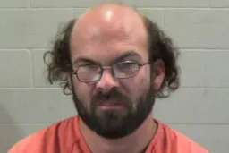 :Pedophile_chauve: